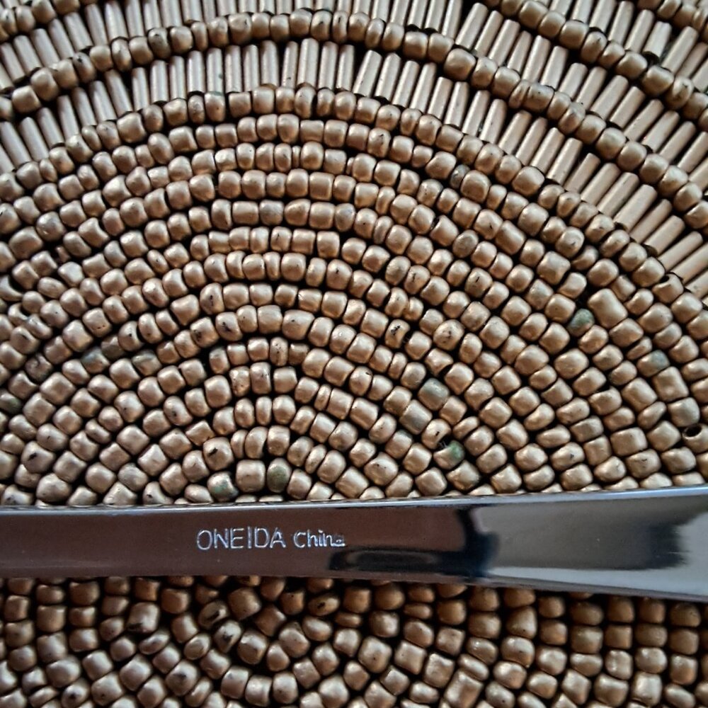 ***SALE***Oneida "Golden Virtue" SS Flatware, 20pc, Service for 4, Gold Tips - Picture 10 of 12
